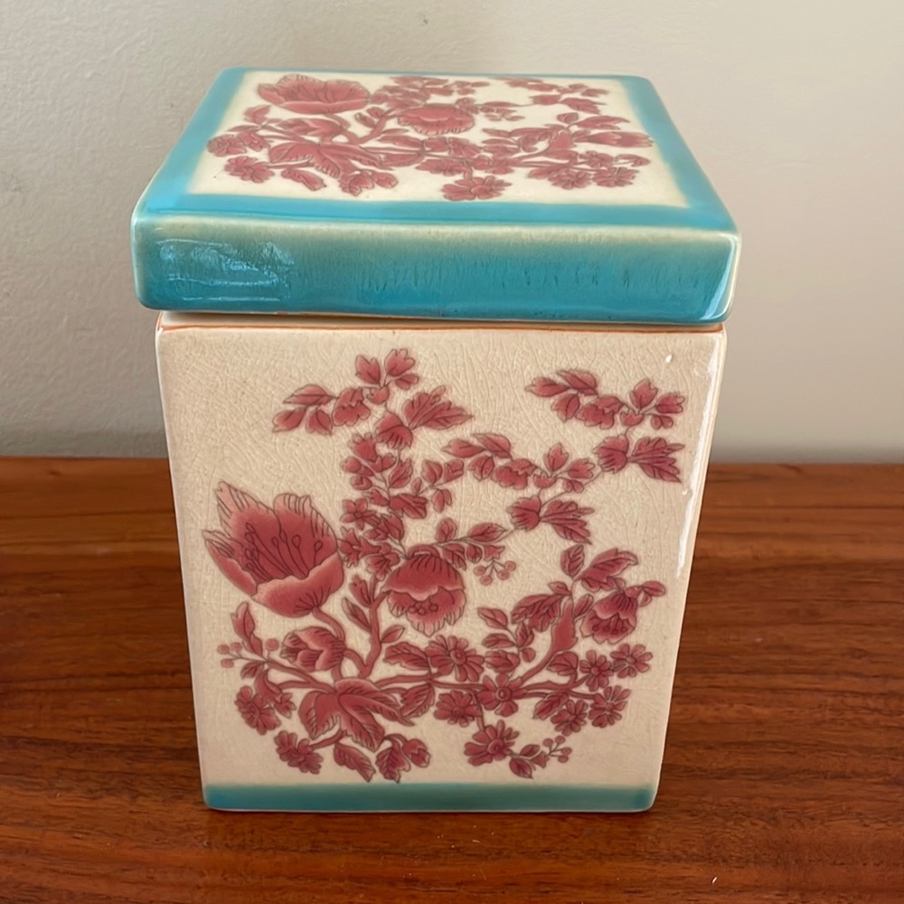 Pier 1 One stunning floral canister ceramic